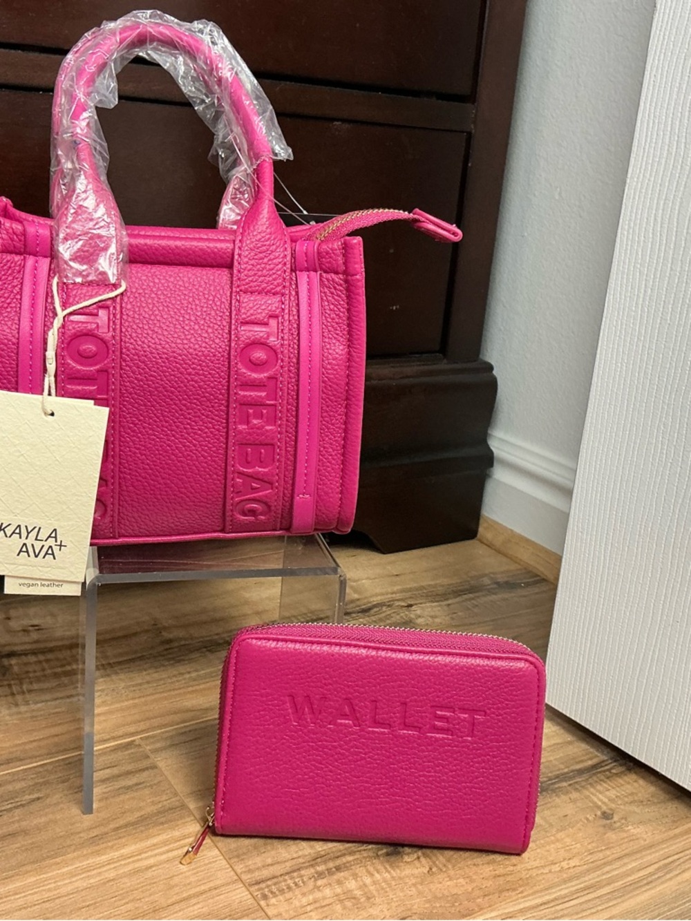 Kayla Ava+ Pink Vegan Leather Mini Tote Bag Wallet Crossbody Set NWT - Picture 2 of 4